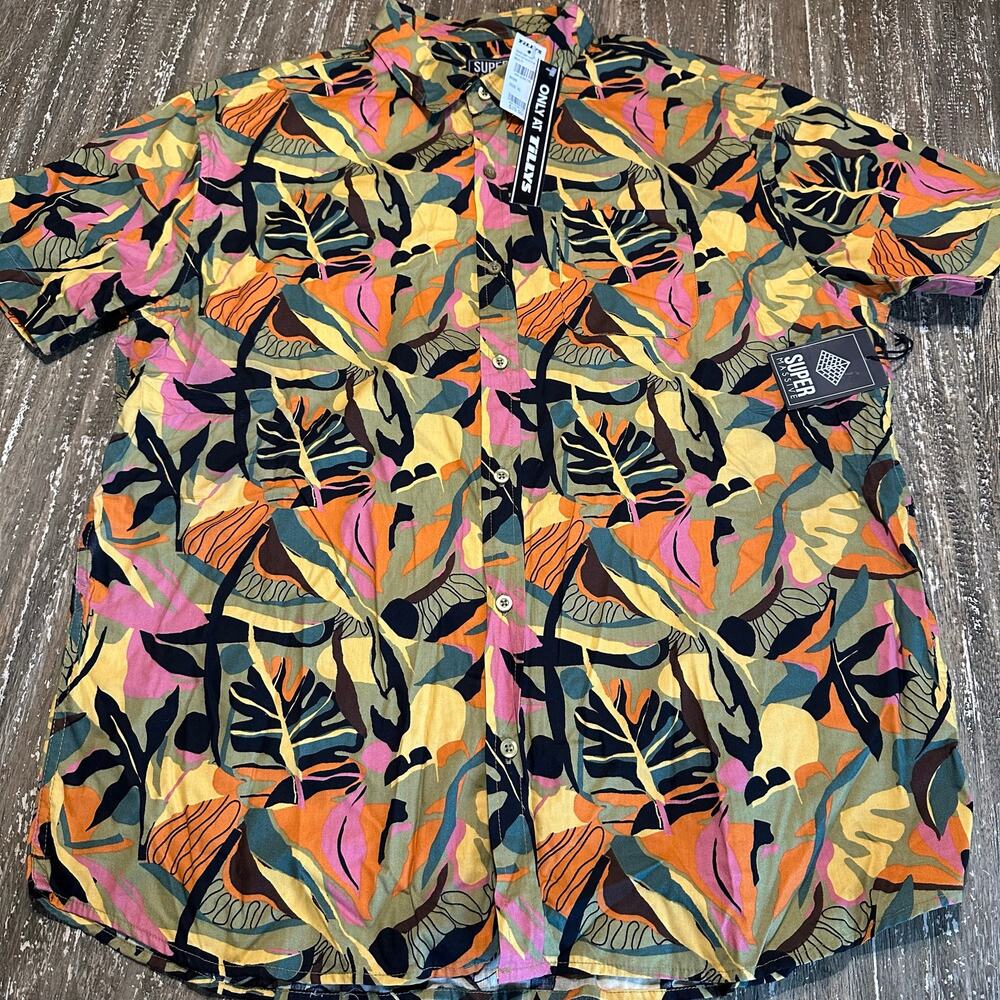 NWT Super Massive Foliage Shirt Men’s Size XL Tropical Leaf Button Up Tillys New